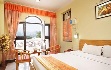 Srinagar Garhwal Hotels