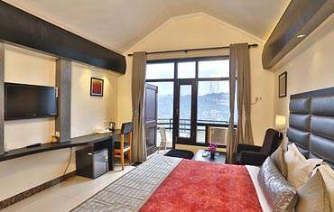 Barkot Hotels